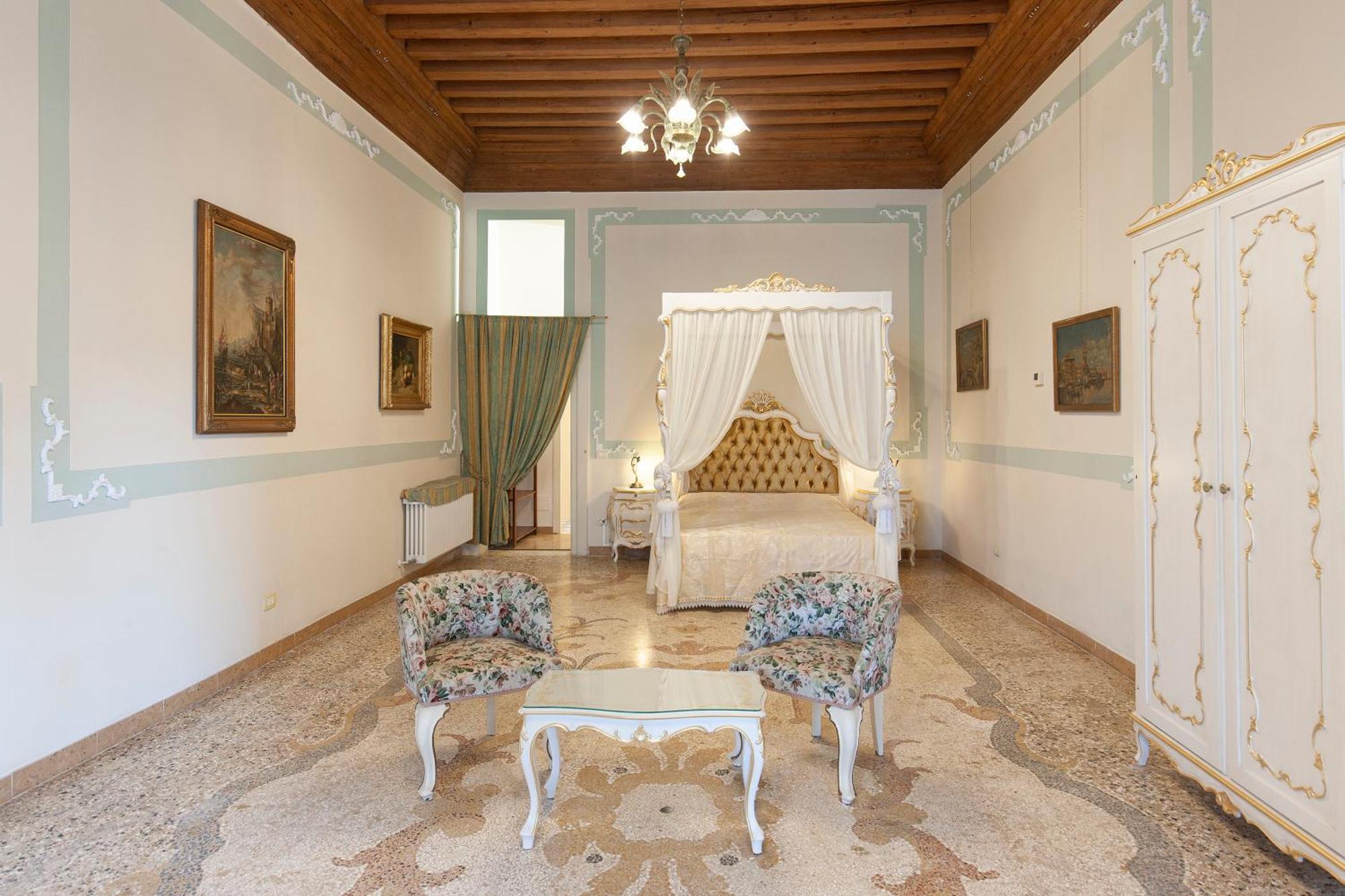 Luxury Apartment Pesaro Papafava Venice Exterior photo
